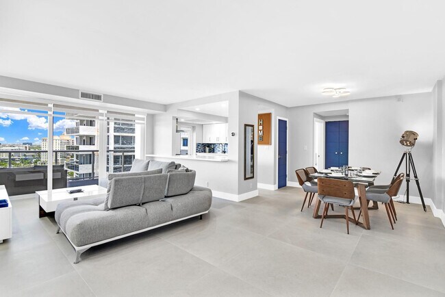 Building Photo - 2701 N Ocean Blvd