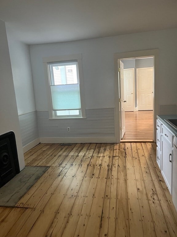 Building Photo - 26 Eden St