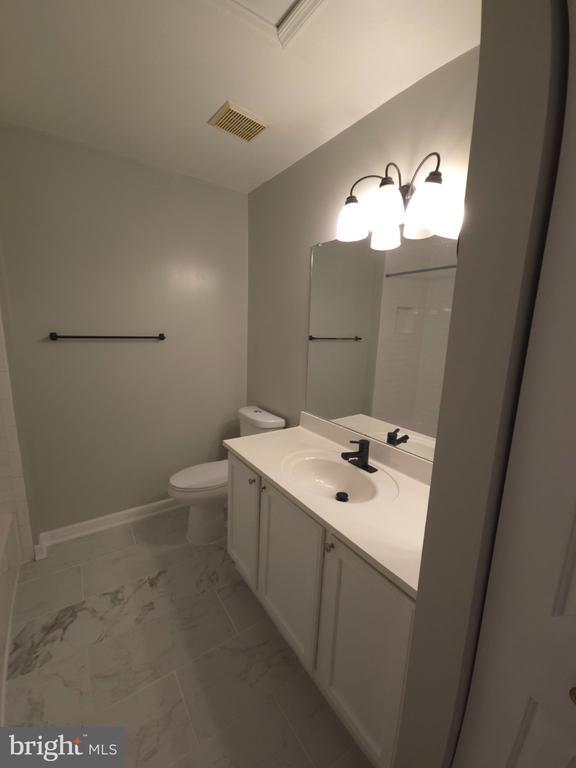 Building Photo - 4703 Colonnade Way