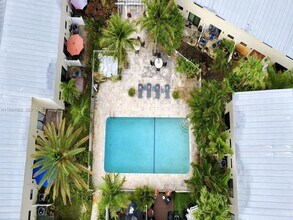 Building Photo - 1455 Holly Heights Dr