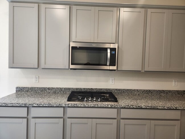 Building Photo - WOW New Built in Summerlin!