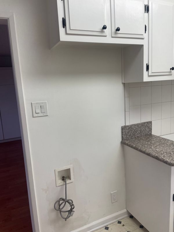 Building Photo - 4513 W 132nd St