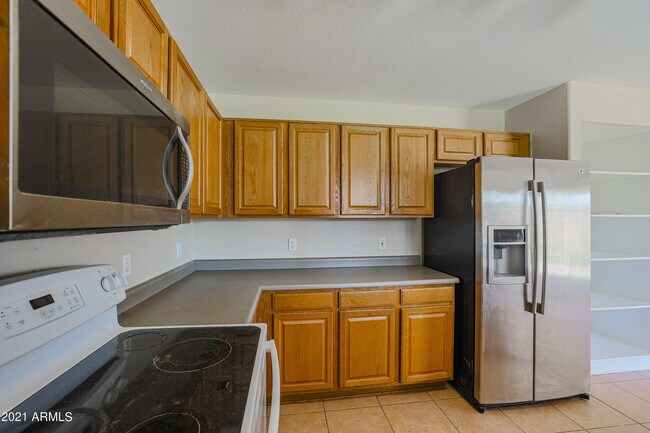 Building Photo - 4349 N 111th Ln