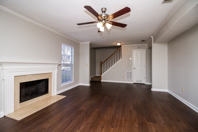 Building Photo - 606 Rocky Ridge Cir
