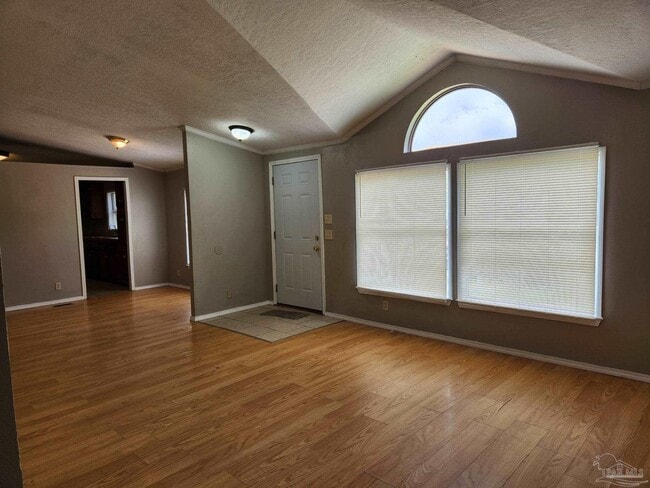 Building Photo - 5718 Brooks Ln