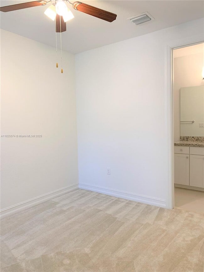 Building Photo - 11717 SW 13th Ct