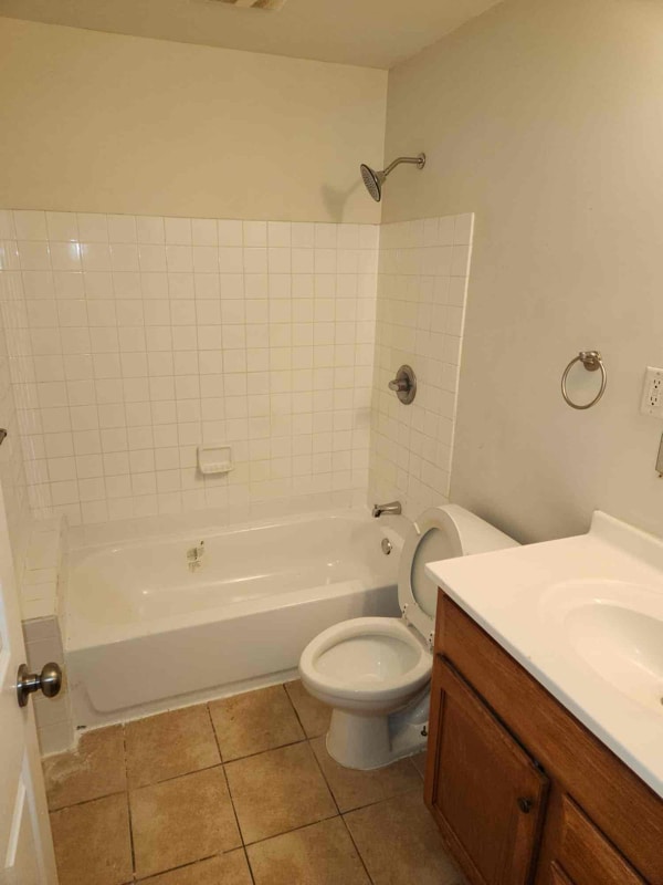 Building Photo - 3353 N College Ave