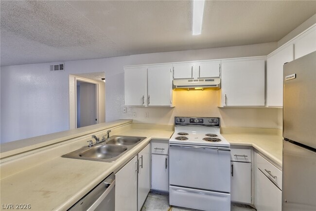 Building Photo - 2977 Juniper Hills Blvd