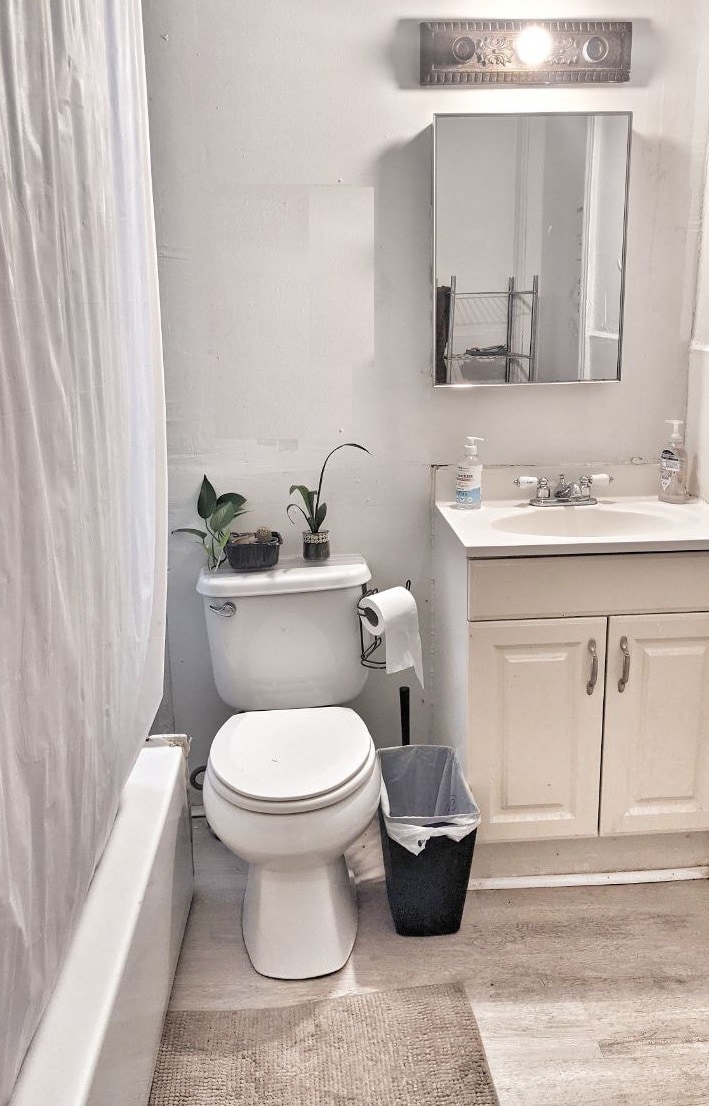 Building Photo - 322 S 42nd St