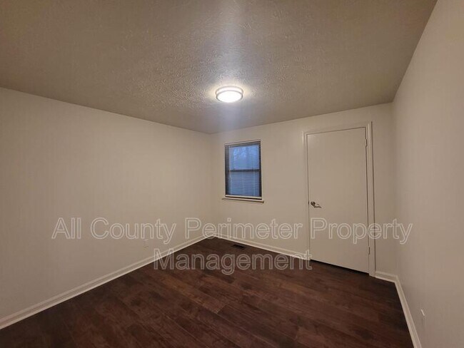 Building Photo - 3992 Joshua Ln