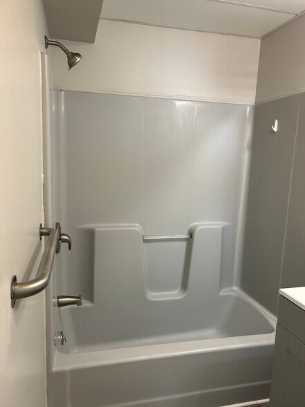 Building Photo - 153 W Seneca St