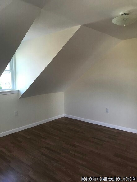 Building Photo - 20R Winship St