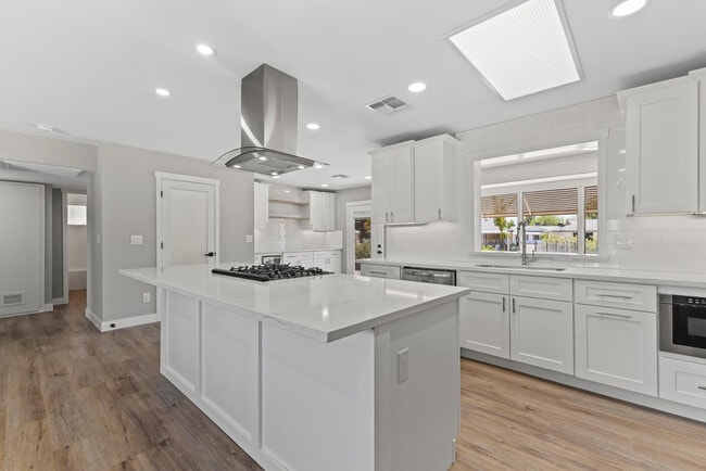 Building Photo - 10423 W Monterosa Dr