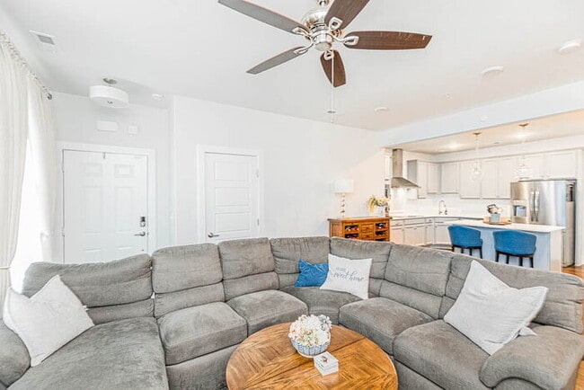 Building Photo - New 2 Bedroom Condo with Loft in Short Pump – $2,400/mo