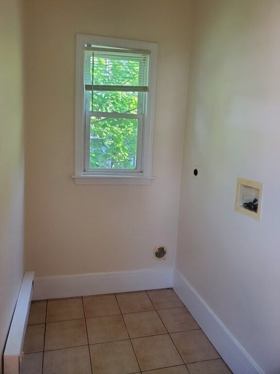 Building Photo - 12 Gayland St