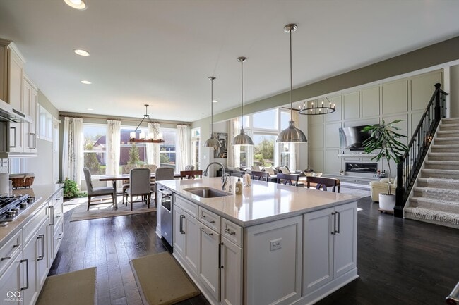 Building Photo - 14375 Trahan Dr