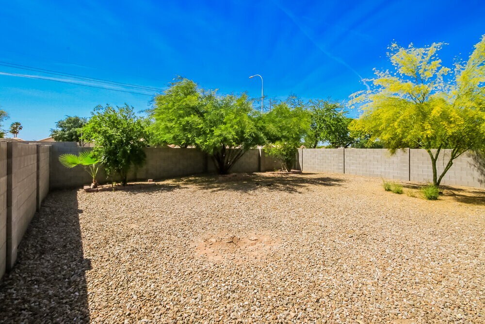 Building Photo - 1617 W Kesler Ln