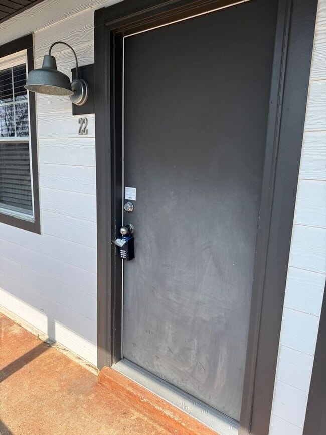 Building Photo - Renovated 1 Bedroom in South Nashville