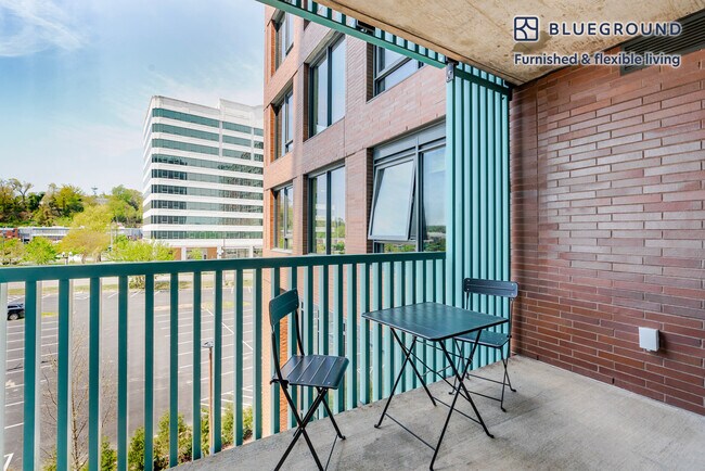 Building Photo - 3030 Potomac Ave