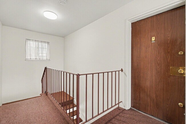 Building Photo - 25325 Shiawassee Cir