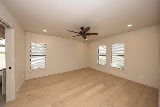 Building Photo - 12900 Ranch Rd 12