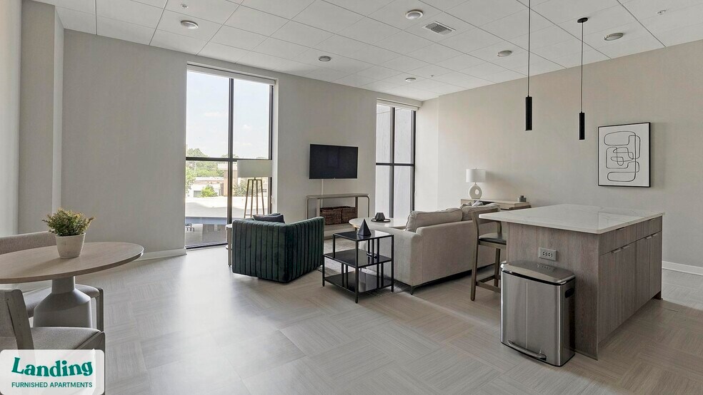 Building Photo - 600 19th St N