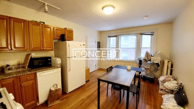 Building Photo - 1615 Commonwealth Ave