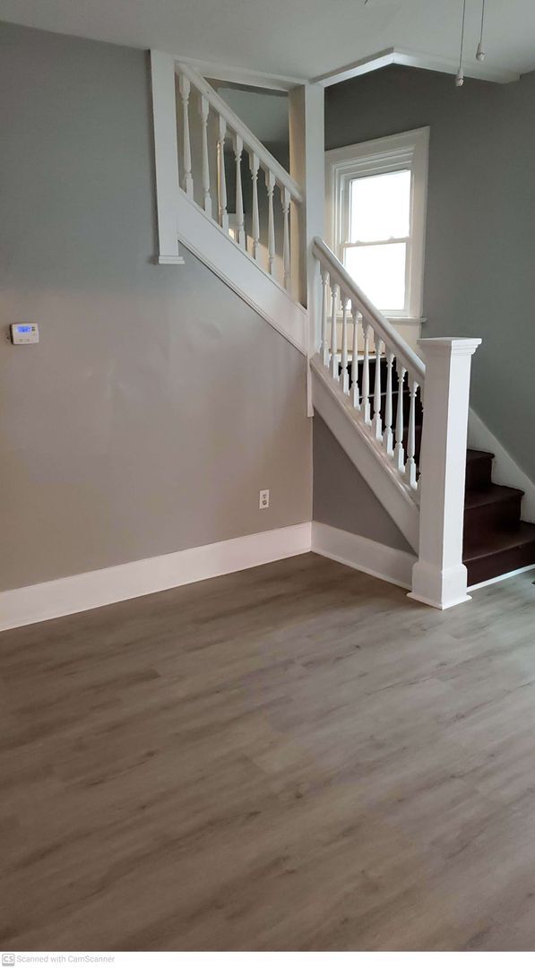 Building Photo - 132-134 Volkenand Ave