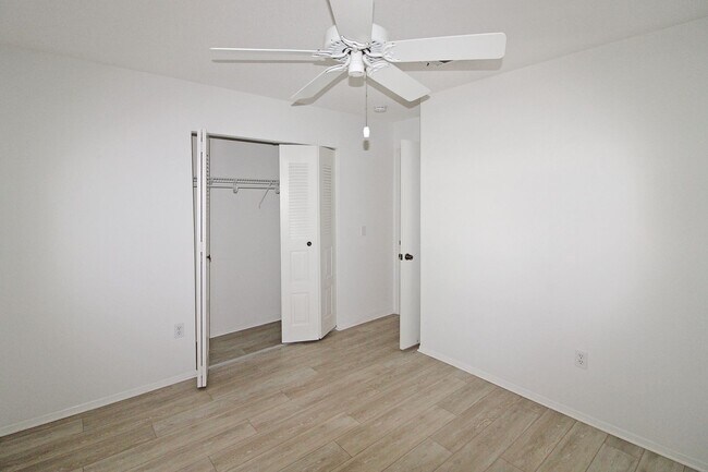 Building Photo - Venice East Annual Home for Rent