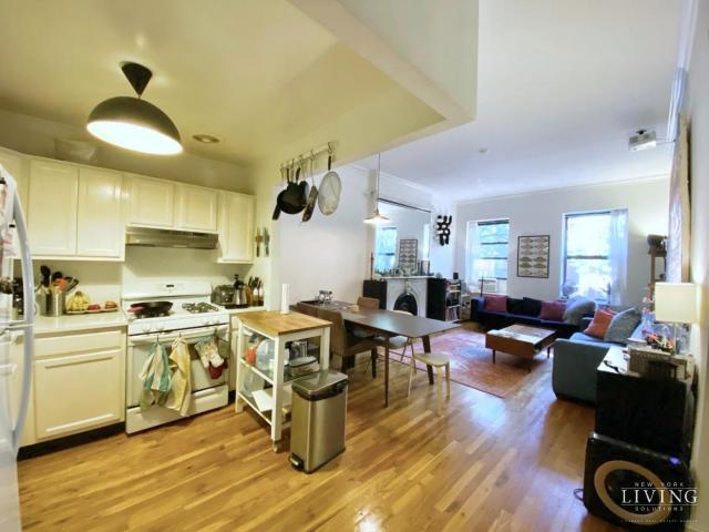 Building Photo - 3 bedroom in Brooklyn NY 11249