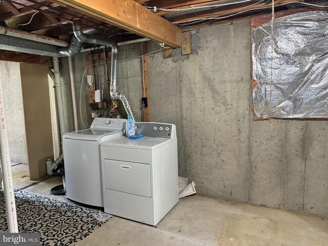 Building Photo - 1520 Murray Pl