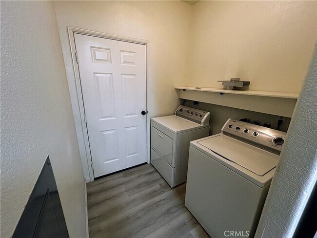 Building Photo - 24909 Madison Ave