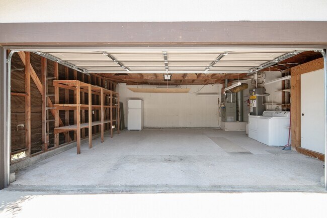 Building Photo - 1329 Avenida de Cortez