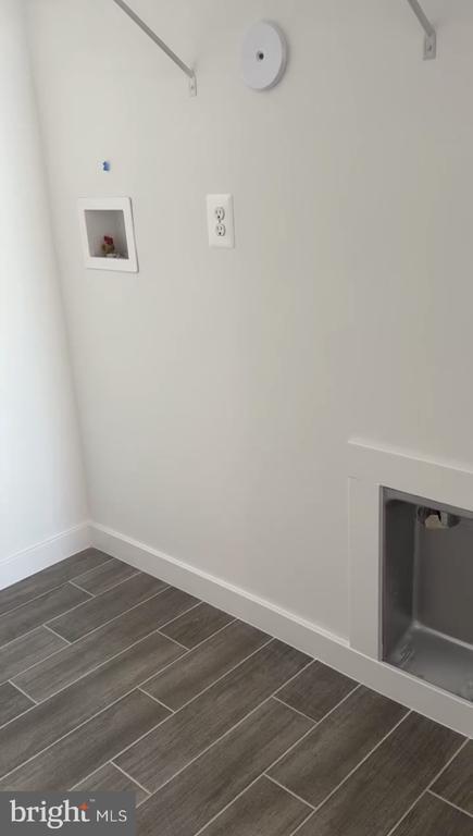 Building Photo - 714 Iron Frg Rd