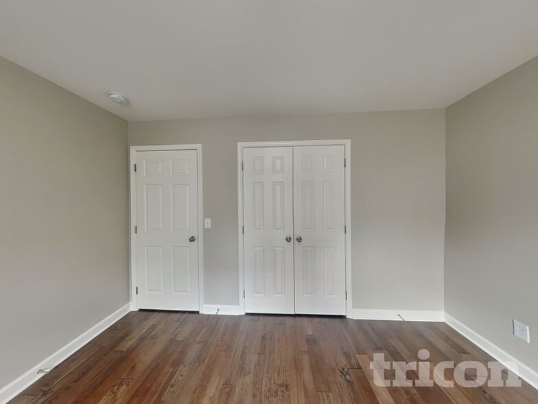 Building Photo - 424 Mya Marie Dr