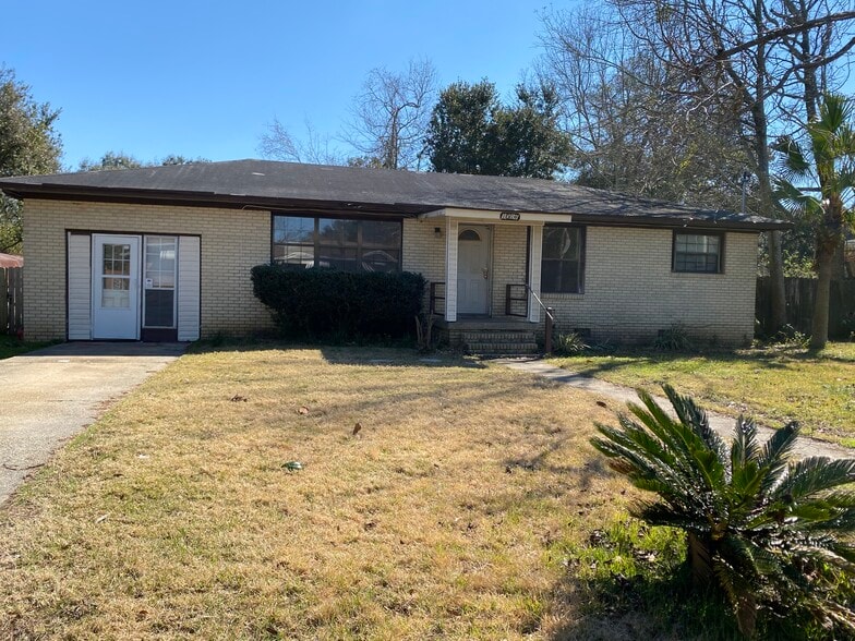 FULLY RENOVATED BEAUTIFUL HOME! - 1014 Pennsylvania Dr