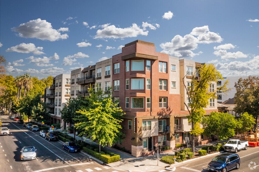 Primary Photo - St. Anton Building Apartments