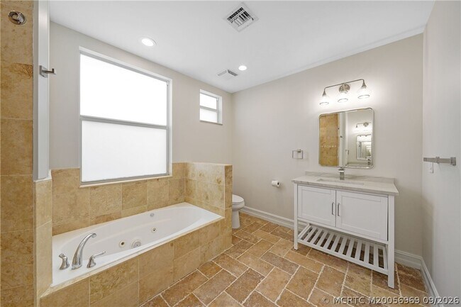 Building Photo - 4339 Bougainvilla Dr