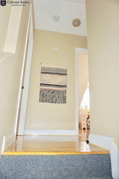 Building Photo - 19 Highgate St