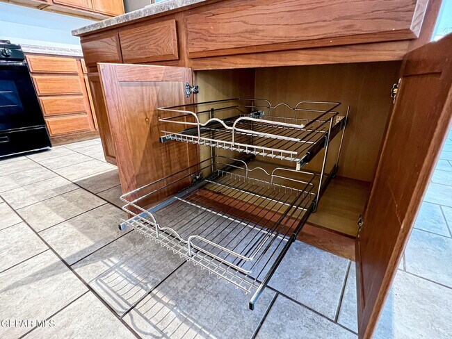 Building Photo - 3141 Fury Point Pl