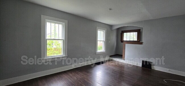 Building Photo - 1726 Tecumseh St
