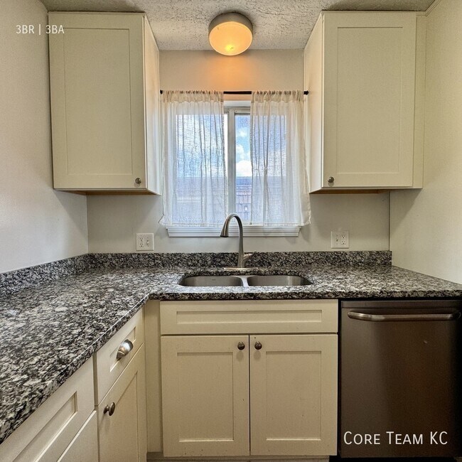 Building Photo - 4420 Jarboe St