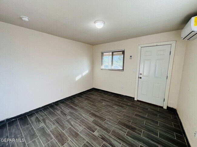 Building Photo - 7182 Ponce Dr