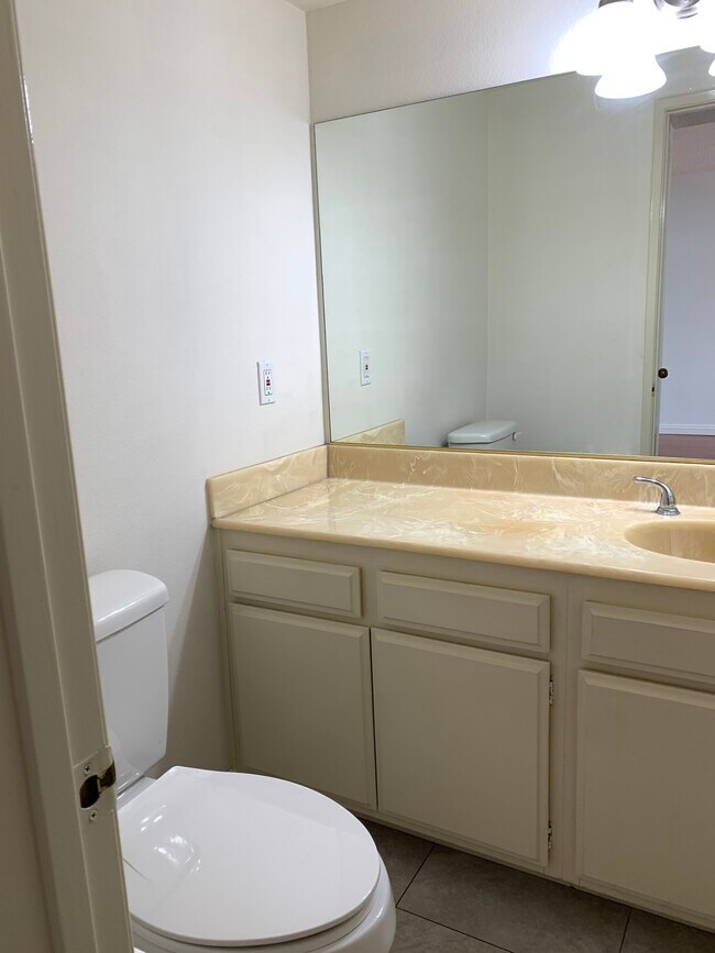 Building Photo - 15220 S Normandie Ave