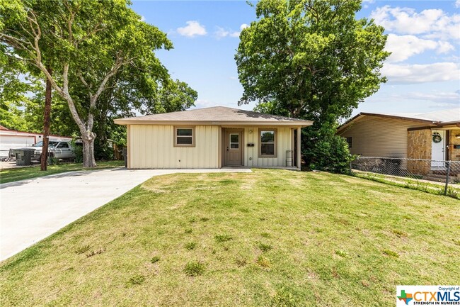 Building Photo - 2807 Terrace Dr