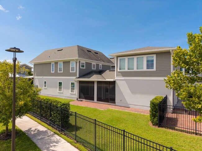 Building Photo - 6665 Bridgman St