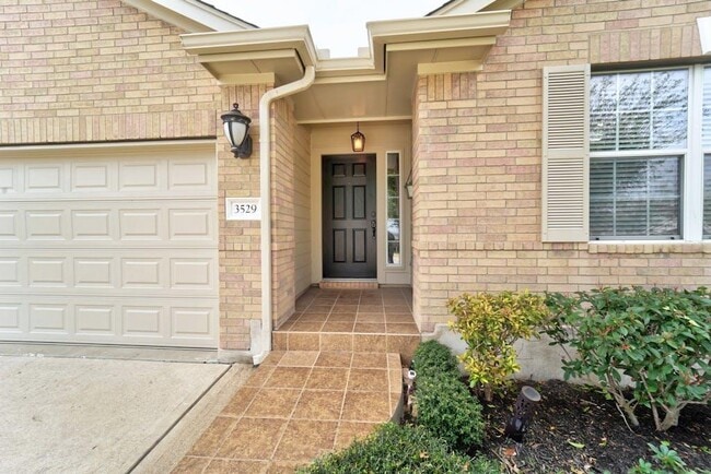 Building Photo - 3529 Shiraz Loop