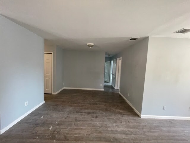 Building Photo - 5815 Castle Lk