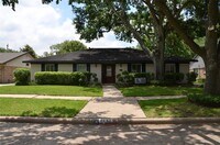 Building Photo - 5651 Valkeith Dr