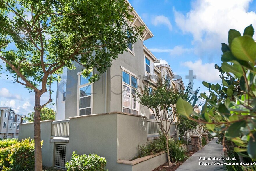 Primary Photo - 18404 Emerald Ln